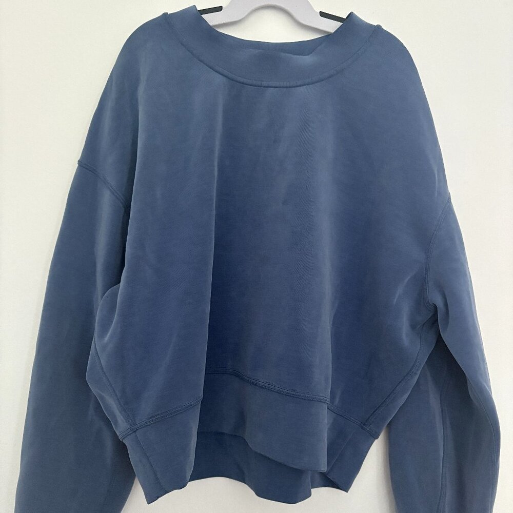 Lululemon Softstreme Perfectly Oversized Cropped Crew washed blue size 2